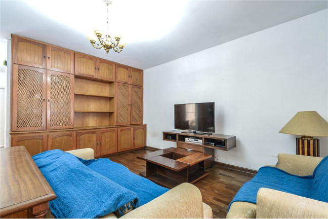 Imagem Casa com 4 Quartos à Venda, em Moema - São Paulo Imagem Casa com 4 Quartos à Venda, em Moema - São Paulo