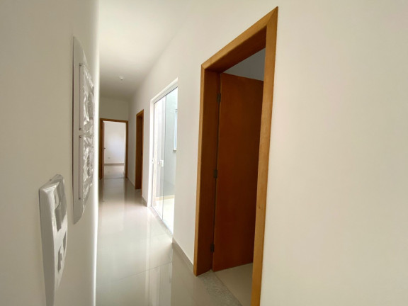 Imagem Casa com 3 Quartos à Venda, em Loteamento Residencial E Comercial Flamboyant - Pindamonhangaba Imagem Casa com 3 Quartos à Venda, em Loteamento Residencial E Comercial Flamboyant - Pindamonhangaba