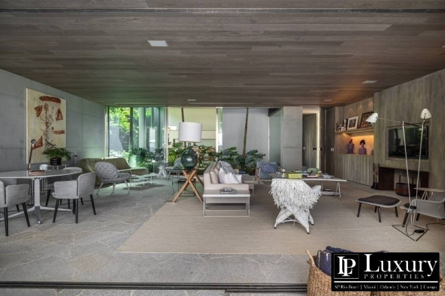 Imagem Casa com 6 Quartos à Venda, 675 m² em Baleia - São Sebastião Imagem Casa com 6 Quartos à Venda, 675 m² em Baleia - São Sebastião