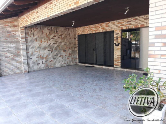 Imagem Casa com 4 Quartos à Venda, 247 m² em Centro - Guaratuba Imagem Casa com 4 Quartos à Venda, 247 m² em Centro - Guaratuba