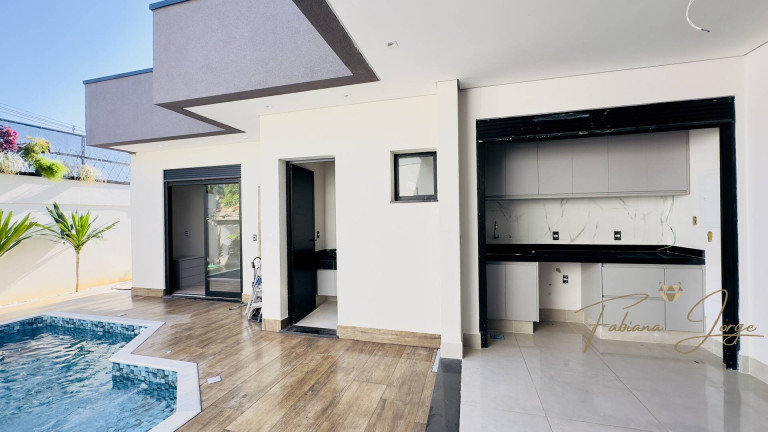 Imagem Casa com 3 Quartos à Venda, 300 m² em Jardim São Marcos - Valinhos