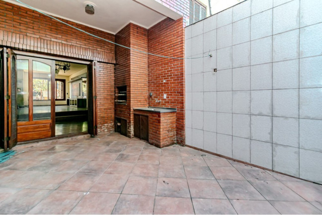 Imagem Casa com 3 Quartos à Venda, 243 m² em Menino Deus - Porto Alegre Imagem Casa com 3 Quartos à Venda, 243 m² em Menino Deus - Porto Alegre