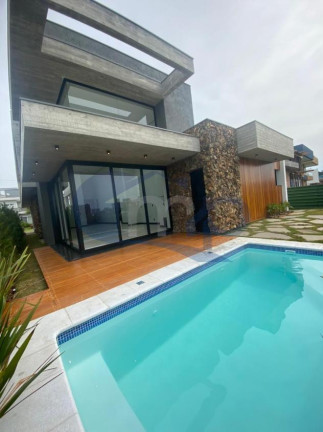 Imagem Casa com 4 Quartos à Venda, 250 m² em Engenho Velho - Torres Imagem Casa com 4 Quartos à Venda, 250 m² em Engenho Velho - Torres