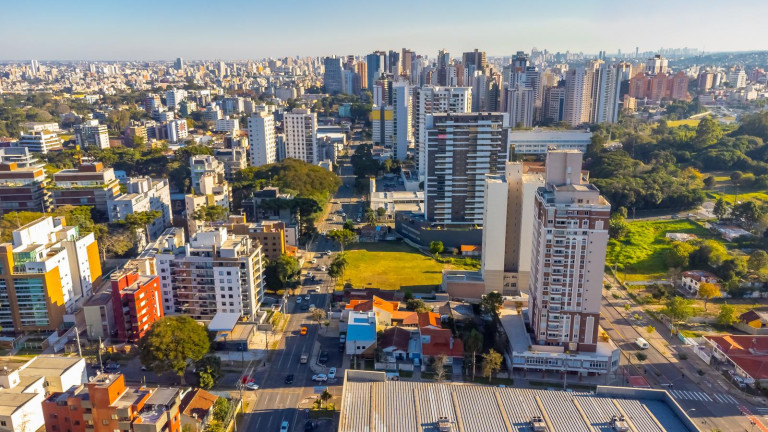 Imagem Terreno à Venda, 343 m² em Cabral - Curitiba Imagem Terreno à Venda, 343 m² em Cabral - Curitiba
