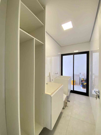 Imagem Casa com 4 Quartos à Venda, 230 m² em Aruã - Mogi Das Cruzes Imagem Casa com 4 Quartos à Venda, 230 m² em Aruã - Mogi Das Cruzes