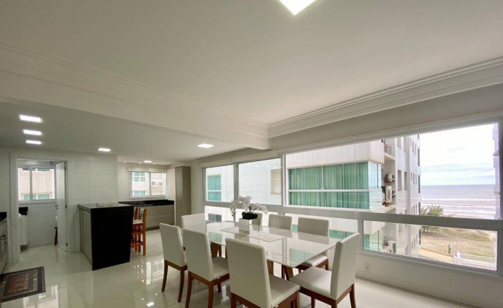Imagem Apartamento com 4 Quartos à Venda, 125 m² em Centro - Capão Da Canoa