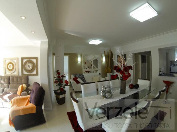 Imagem Apartamento com 3 Quartos à Venda, 186 m² em Centro - Balneário Camboriú Imagem Apartamento com 3 Quartos à Venda, 186 m² em Centro - Balneário Camboriú
