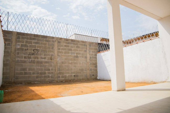 Imagem Sobrado com 3 Quartos à Venda, em Jardim Oásis - Taubaté Imagem Sobrado com 3 Quartos à Venda, em Jardim Oásis - Taubaté