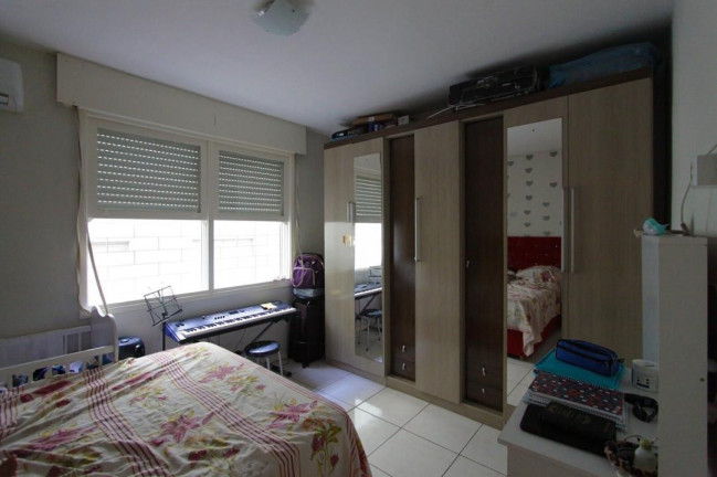 Imagem Imóvel com 2 Quartos à Venda, 54 m² em Camaquã - Porto Alegre Imagem Imóvel com 2 Quartos à Venda, 54 m² em Camaquã - Porto Alegre