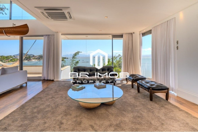 Imagem Casa com 6 Quartos à Venda, 1.093 m² em Cacupé - Florianópolis Imagem Casa com 6 Quartos à Venda, 1.093 m² em Cacupé - Florianópolis