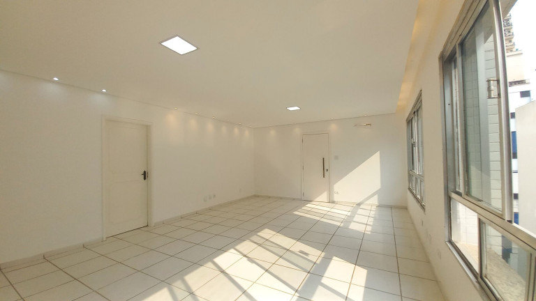 Imagem Apartamento com 3 Quartos à Venda, 123 m² em Gonzaga - Santos Imagem Apartamento com 3 Quartos à Venda, 123 m² em Gonzaga - Santos
