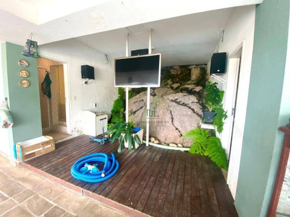 Imagem Casa com 4 Quartos à Venda, 548 m² em Itaipu - Niterói Imagem Casa com 4 Quartos à Venda, 548 m² em Itaipu - Niterói