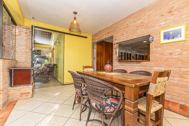 Imagem Casa com 5 Quartos à Venda, 457 m² em Campo Comprido - Curitiba Imagem Casa com 5 Quartos à Venda, 457 m² em Campo Comprido - Curitiba