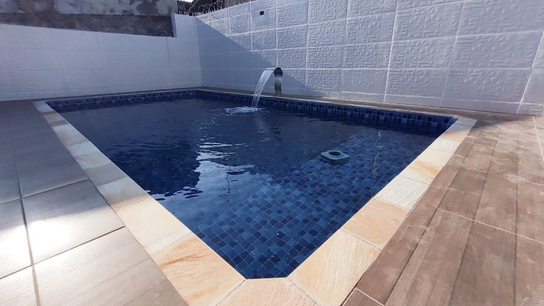 Imagem Casa com 2 Quartos à Venda, 250 m² em Jussara - Mongaguá