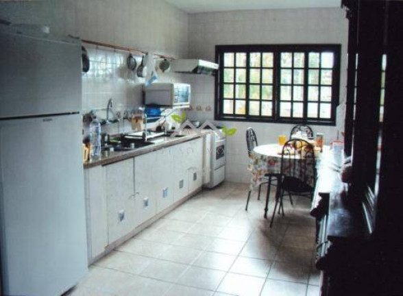 Imagem Casa com 5 Quartos à Venda, 360 m² em Vila Capivari - Campos Do Jordão Imagem Casa com 5 Quartos à Venda, 360 m² em Vila Capivari - Campos Do Jordão