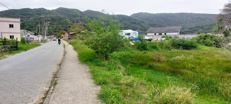 Imagem Terreno à Venda, 2.458 m² em Vargem Grande - Florianópolis Imagem Terreno à Venda, 2.458 m² em Vargem Grande - Florianópolis