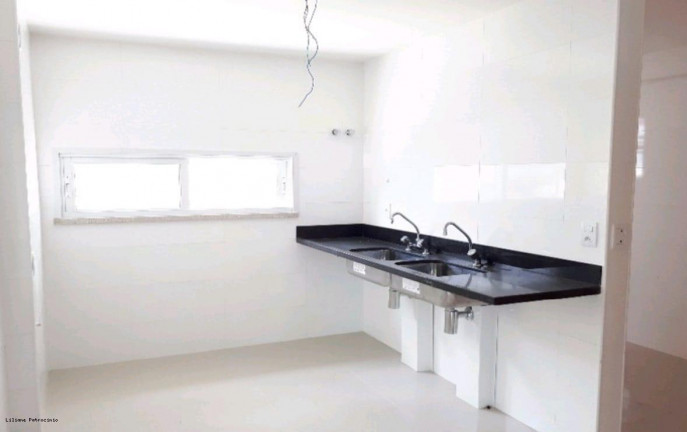 Imagem Apartamento com 4 Quartos à Venda, 226 m² em Horto Florestal - Salvador
