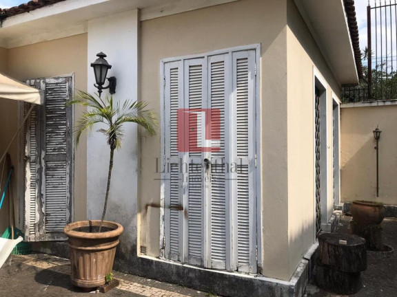 Imagem Casa com 7 Quartos à Venda, 400 m² em Pacaembu - São Paulo Imagem Casa com 7 Quartos à Venda, 400 m² em Pacaembu - São Paulo