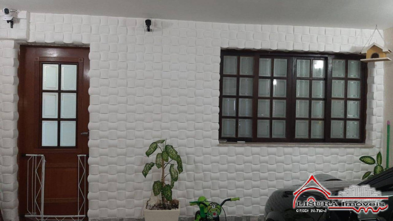 Imagem Casa com 2 Quartos à Venda, 99 m² em Centro - Jacareí Imagem Casa com 2 Quartos à Venda, 99 m² em Centro - Jacareí