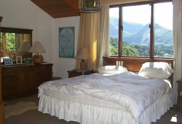 Imagem Casa com 6 Quartos à Venda, 374 m² em Golfe - Teresópolis