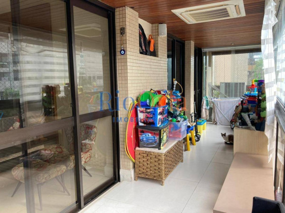 Imagem Apartamento com 4 Quartos à Venda, 168 m² em Barra Da Tijuca - Rio De Janeiro Imagem Apartamento com 4 Quartos à Venda, 168 m² em Barra Da Tijuca - Rio De Janeiro