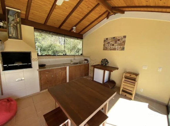 Imagem Casa com 4 Quartos à Venda, 2.000 m² em Itaipava - Petrópolis Imagem Casa com 4 Quartos à Venda, 2.000 m² em Itaipava - Petrópolis