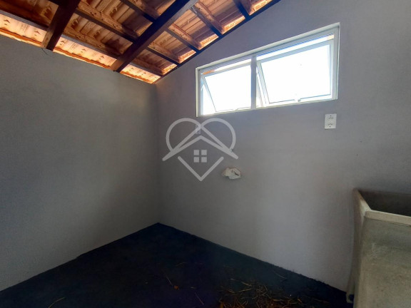 Imagem Casa com 2 Quartos à Venda, 130 m² Imagem Casa com 2 Quartos à Venda, 130 m²