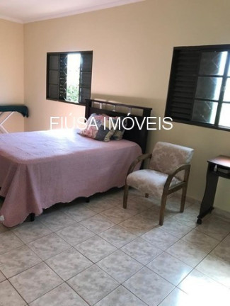 Imagem Sobrado com 4 Quartos à Venda, em Jardim Anhangüera - Ribeirão Preto Imagem Sobrado com 4 Quartos à Venda, em Jardim Anhangüera - Ribeirão Preto
