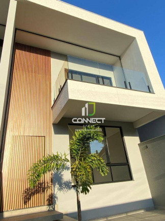 Sobrado com 3 Quartos à Venda, 170 m² em Dom Bosco - Itajaí