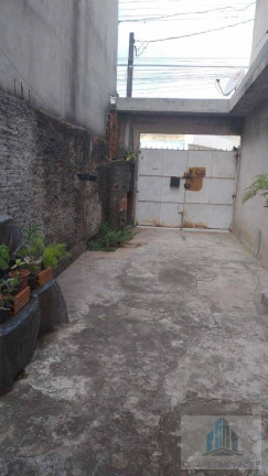 Imagem Sobrado com 5 Quartos à Venda, 210 m² Imagem Sobrado com 5 Quartos à Venda, 210 m²