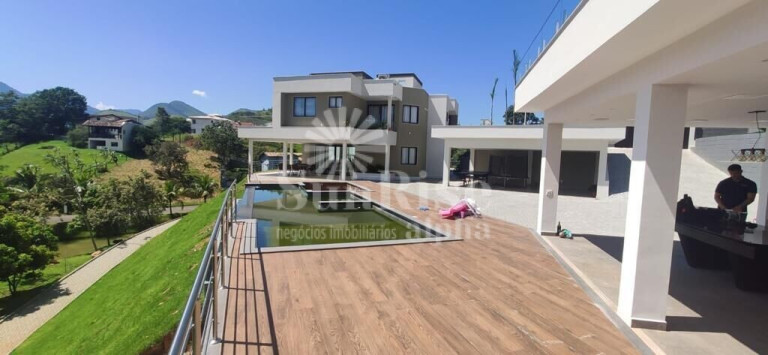 Imagem Casa com 7 Quartos à Venda, 764 m² em Centro - Cachoeiras De Macacu Imagem Casa com 7 Quartos à Venda, 764 m² em Centro - Cachoeiras De Macacu