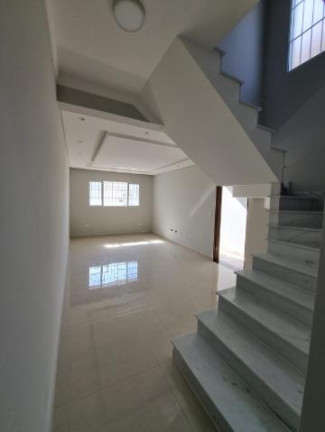 Imagem Sobrado com 6 Quartos à Venda, 115 m² em Jardim Planalto - Arujá