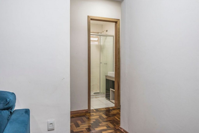 Imagem Imóvel com 4 Quartos à Venda, em Santa Tereza - Porto Alegre Imagem Imóvel com 4 Quartos à Venda, em Santa Tereza - Porto Alegre