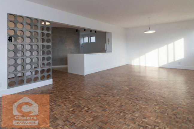 Imagem Apartamento com 3 Quartos à Venda, 130 m² em Jardim Europa - São Paulo