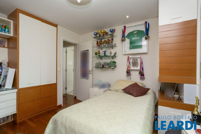 Imagem Apartamento com 4 Quartos à Venda, 235 m² em Aclimação - São Paulo Imagem Apartamento com 4 Quartos à Venda, 235 m² em Aclimação - São Paulo