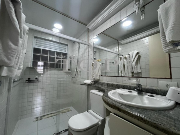 Imagem Apartamento com 2 Quartos à Venda, 75 m² em Pitangueiras - Guarujá Imagem Apartamento com 2 Quartos à Venda, 75 m² em Pitangueiras - Guarujá
