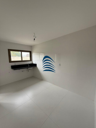 Imagem Casa com 5 Quartos à Venda, 206 m² em Buraquinho - Lauro De Freitas Imagem Casa com 5 Quartos à Venda, 206 m² em Buraquinho - Lauro De Freitas