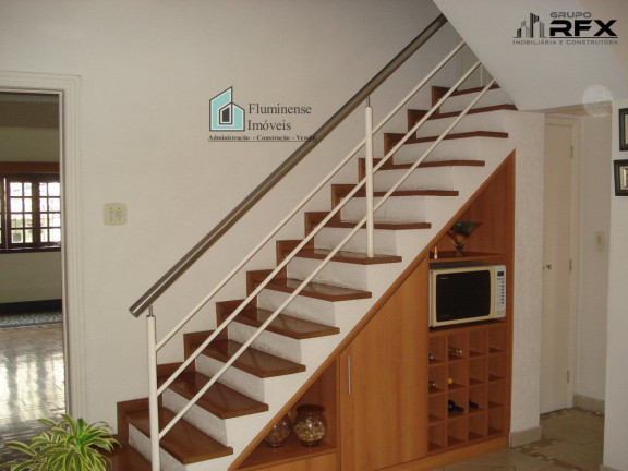 Imagem Casa com 4 Quartos à Venda, 490 m² em Ingá - Niterói Imagem Casa com 4 Quartos à Venda, 490 m² em Ingá - Niterói