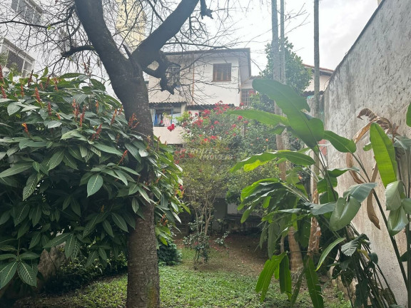 Imagem Casa com 3 Quartos à Venda, 252 m² em Sumaré - São Paulo Imagem Casa com 3 Quartos à Venda, 252 m² em Sumaré - São Paulo