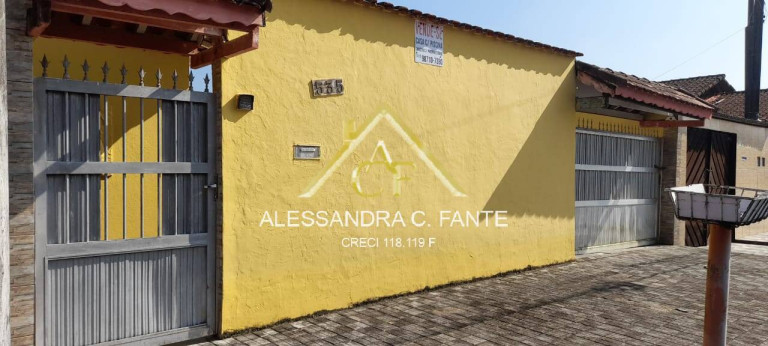 Casa com 2 Quartos à Venda, 101 m² em Vera Cruz - Mongaguá