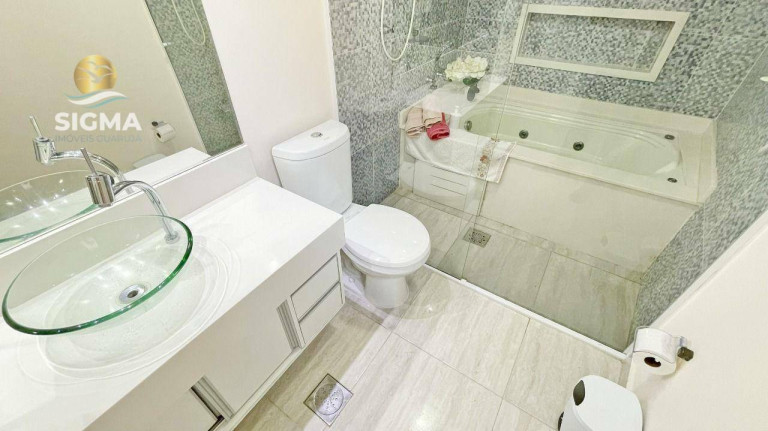 Imagem Apartamento com 3 Quartos à Venda, 138 m² em Praia Das Pitangueiras - Guarujá Imagem Apartamento com 3 Quartos à Venda, 138 m² em Praia Das Pitangueiras - Guarujá