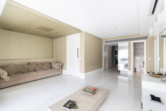 Imagem Apartamento com 3 Quartos à Venda, em Ipanema - Rio De Janeiro Imagem Apartamento com 3 Quartos à Venda, em Ipanema - Rio De Janeiro