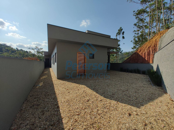 Imagem Casa com 3 Quartos à Venda, 165 m² em Primeiro De Maio - Brusque Imagem Casa com 3 Quartos à Venda, 165 m² em Primeiro De Maio - Brusque