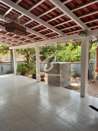 Imagem Casa com 3 Quartos para Temporada, em Zimbros - Bombinhas Imagem Casa com 3 Quartos para Temporada, em Zimbros - Bombinhas