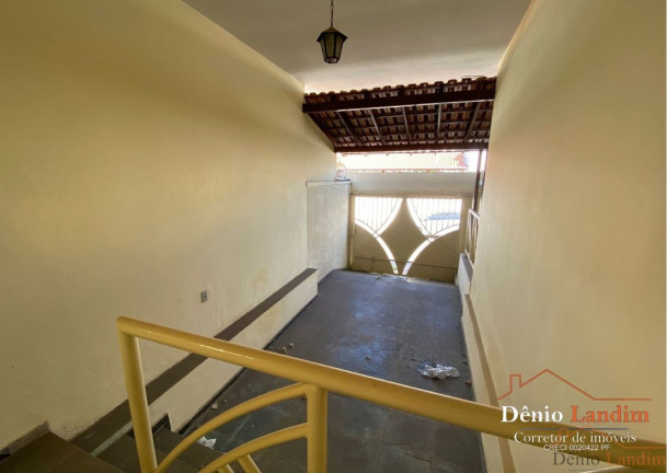 Imagem Casa com 3 Quartos à Venda, 250 m² em São José - Montes Claros
