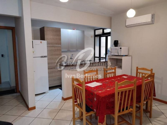Imagem Apartamento com 3 Quartos para Temporada, em Bombas - Bombinhas Imagem Apartamento com 3 Quartos para Temporada, em Bombas - Bombinhas