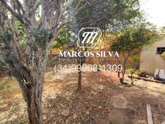 Imagem Casa com 1 Quarto à Venda, em Santa Mônica - Uberlândia Imagem Casa com 1 Quarto à Venda, em Santa Mônica - Uberlândia