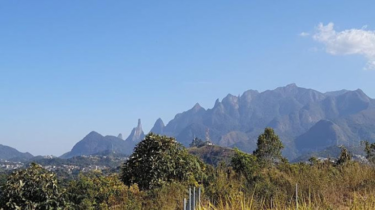 Terreno à Venda, 225 m² em Albuquerque - Teresópolis