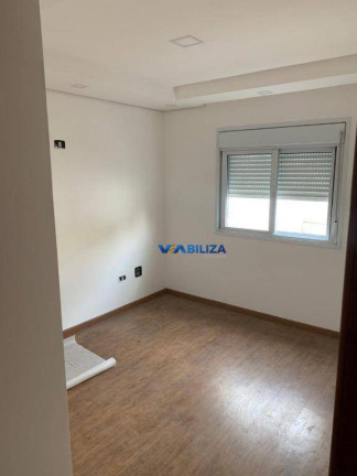 Imagem Sobrado com 3 Quartos à Venda, 226 m² em Parque Renato Maia - Guarulhos Imagem Sobrado com 3 Quartos à Venda, 226 m² em Parque Renato Maia - Guarulhos