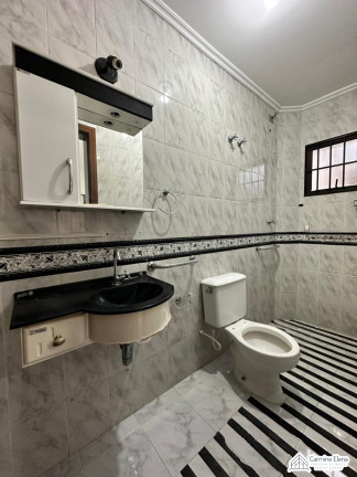 Imagem Sobrado com 4 Quartos para Alugar, 127 m² em Centro - Ubatuba